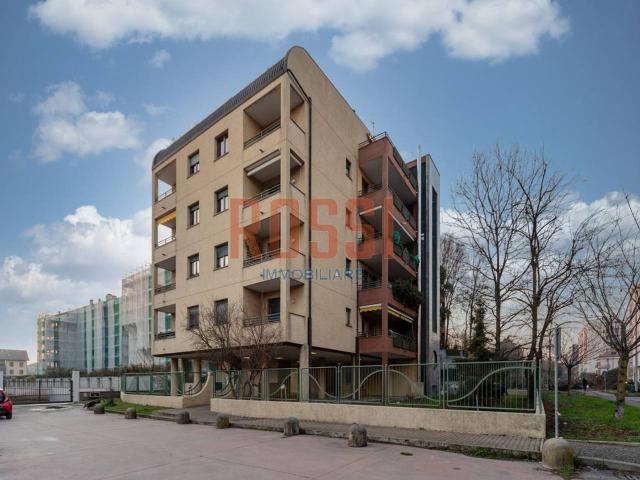 Appartamento in affitto a Monza