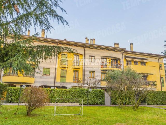 Appartamento in affitto a Monza