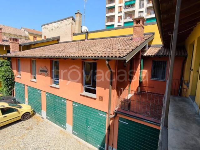 Appartamento in affitto a Mortara corso Giuseppe Garibaldi, 24, arredato, terrazzo, balcone TrovaCasa