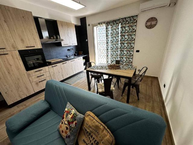 Appartamento in affitto a Motta Sant'Anastasia CT