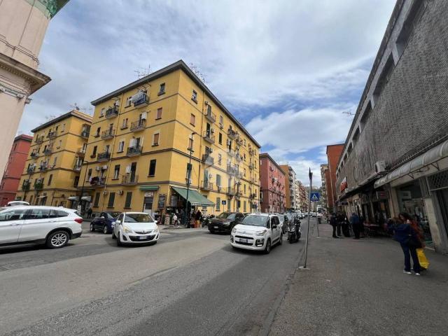 Appartamento in affitto a Napoli
