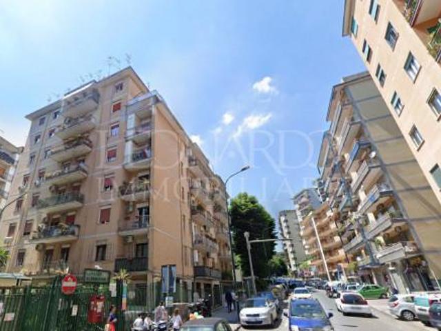 Appartamento in affitto a Napoli