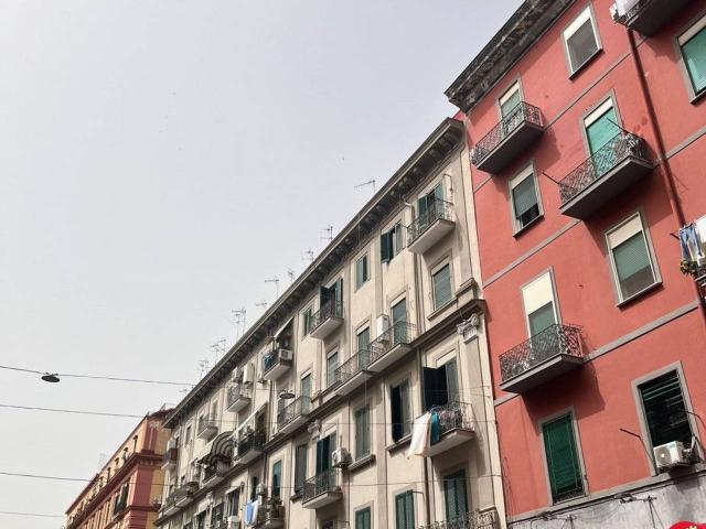 Appartamento in affitto a Napoli