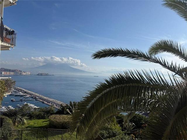 Appartamento in affitto a Napoli