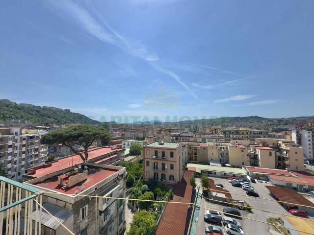 Appartamento in affitto a Napoli