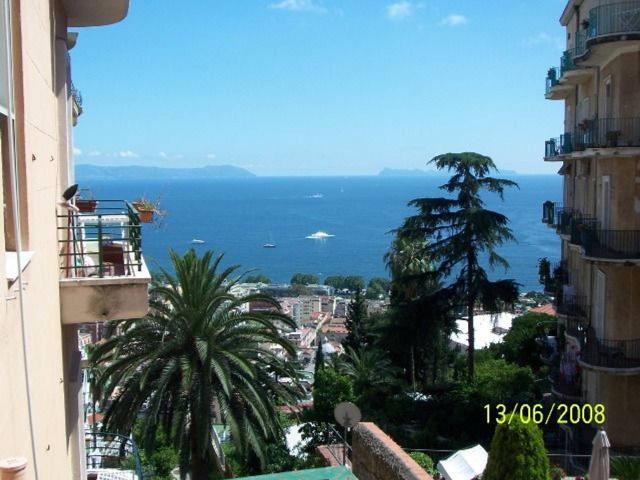 Appartamento in affitto a Napoli