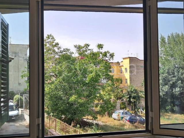 Appartamento in affitto a Napoli via Camillo Guerra, 13, arredato, balcone, angolo cottura TrovaCasa