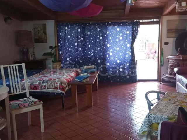 Appartamento in affitto a Napoli via Carlo Pisacane, arredato TrovaCasa