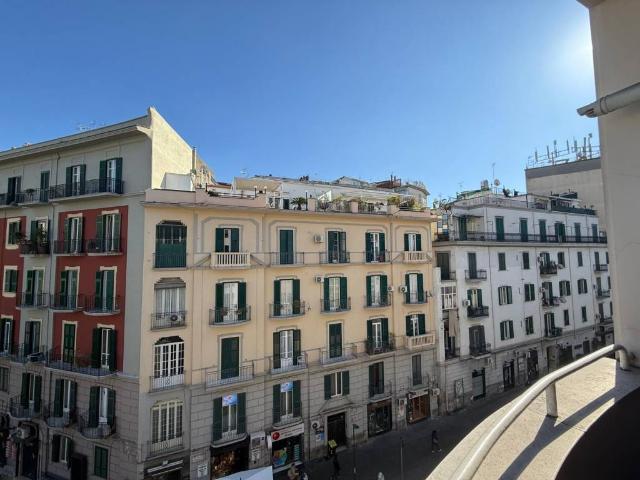 Appartamento in affitto a Napoli via Gian Lorenzo Bernini, non arredato/vuoto, ascensore, buono stato TrovaCasa