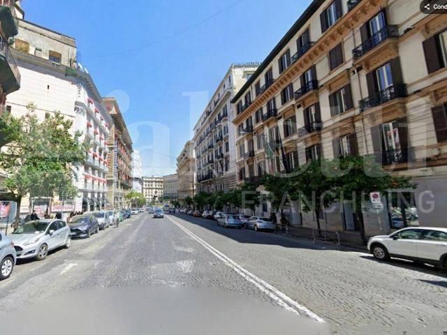 Appartamento in affitto a Napoli via Guglielmo Sanfelice, arredato, ascensore, ristrutturato TrovaCasa