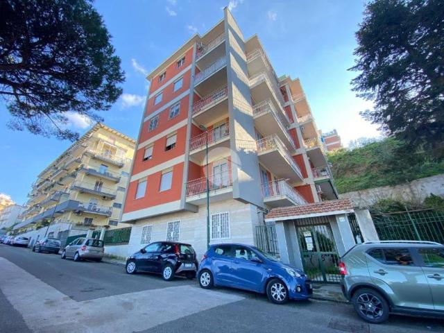 Appartamento in affitto a Napoli via de Bonis Giovanni Generale, 63, arredato, posto auto, ascensore TrovaCasa