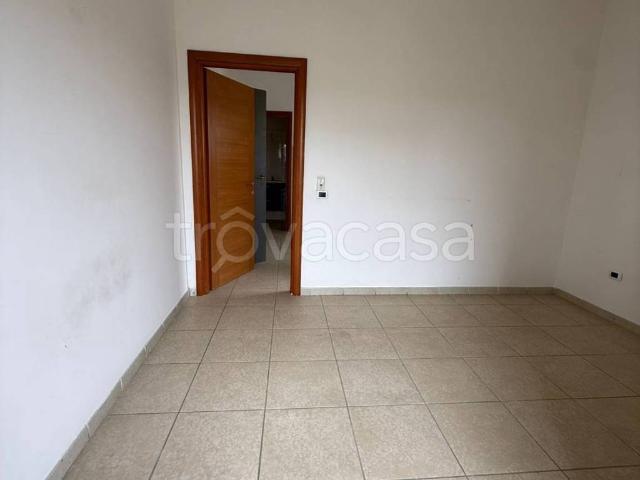 Appartamento in affitto a Napoli via Montagna Spaccata, non arredato/vuoto, terrazzo, angolo cottura TrovaCasa