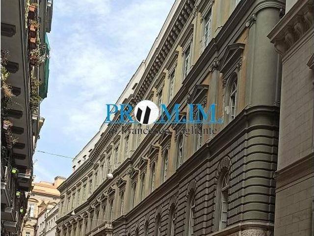 Appartamento in affitto a Napoli via Mezzocannone, 97, arredato, ascensore, ristrutturato TrovaCasa
