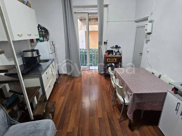 Appartamento in affitto a Napoli via Santa Teresella degli Spagnoli, 9, arredato, centrale, vicinanze negozi TrovaCasa