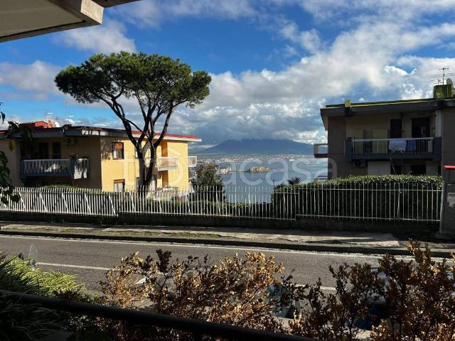 Appartamento in affitto a Napoli via Stazio, 33, non arredato/vuoto, posto auto, da ristrutturare TrovaCasa