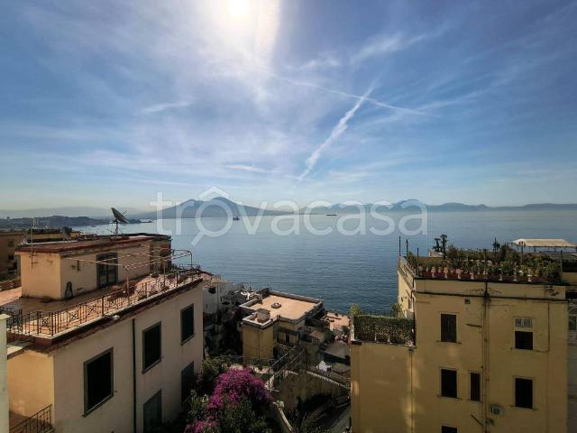 Appartamento in affitto a Napoli via Posillipo, 313, non arredato/vuoto, ascensore, luminoso TrovaCasa