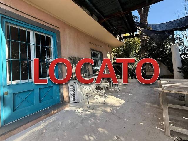 Appartamento in affitto a Napoli via Posillipo, 69, arredato, giardino privato, terrazzo TrovaCasa