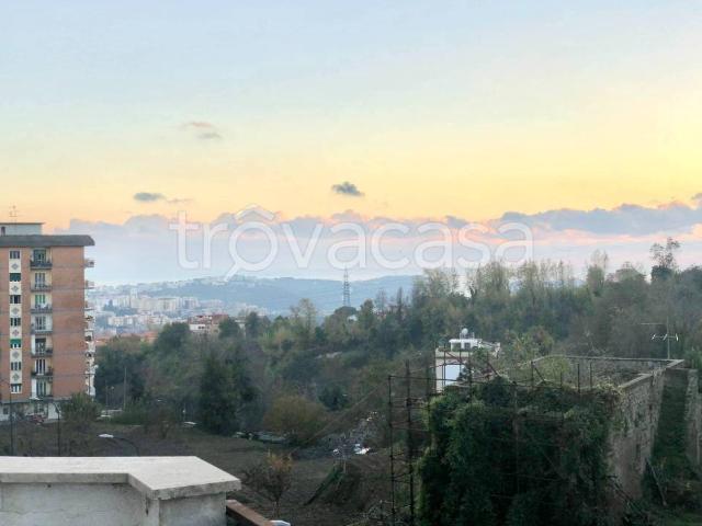 Appartamento in affitto a Napoli via Raffaele Calvanico, non arredato/vuoto, box, terrazzo TrovaCasa