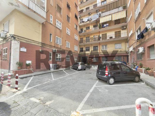Appartamento in affitto a Napoli via Vincenzo Scala, 19, posto auto, parzialmente arredato, zona residenziale TrovaCasa