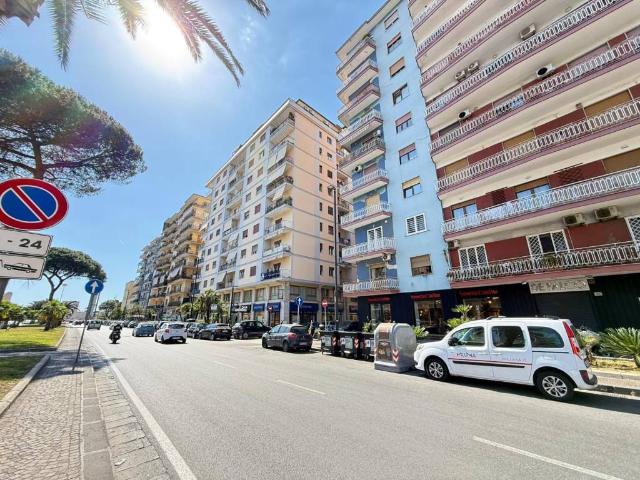 Appartamento in affitto a Napoli viale di Augusto, 132, arredato, ascensore, contesto signorile TrovaCasa
