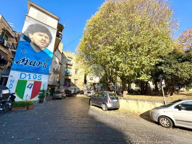 Appartamento in affitto a Napoli vico Miracoli, arredato, ultimo piano, buono stato TrovaCasa