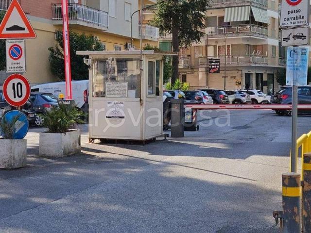 Appartamento in affitto a Napoli, arredato, giardino privato, posto auto TrovaCasa