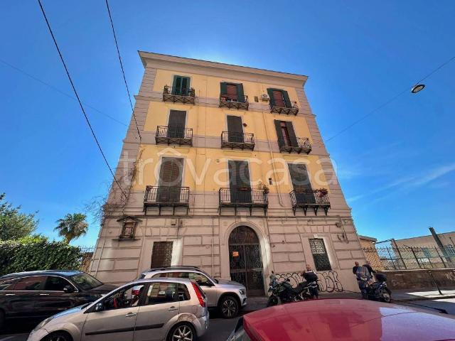 Appartamento in affitto a Napoli corso Vittorio Emanuele, 578, non arredato/vuoto, vista panoramica, buono stato TrovaCasa