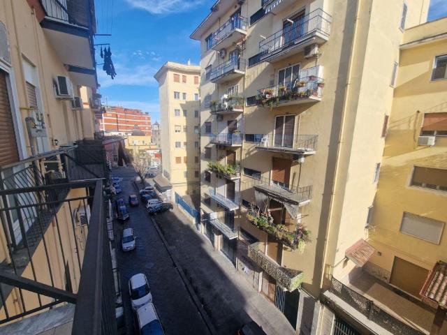 Appartamento in affitto a Napoli napoli Francesco Ferrante d'Avalos,9, arredato, ascensore, vicinanze negozi TrovaCasa
