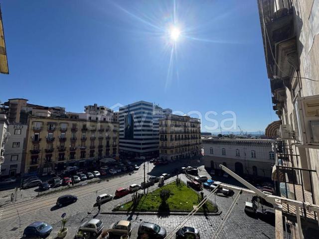 Appartamento in affitto a Napoli piazza Guglielmo Pepe, non arredato/vuoto, balcone, cucina abitabile TrovaCasa
