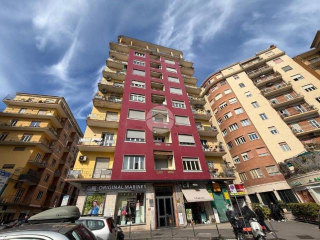 Appartamento in affitto a Napoli piazza Degli Artisti, 7, non arredato/vuoto, vista mare, ascensore TrovaCasa