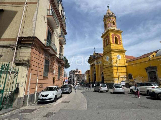 Appartamento in affitto a Napoli piazza Vincenzo Aprea, buono stato, centrale TrovaCasa