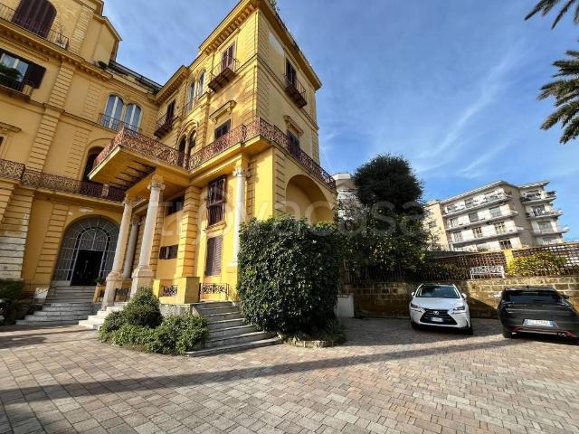 Appartamento in affitto a Napoli piazzetta Santo Stefano, 1, giardino privato, posto auto, terrazzo TrovaCasa