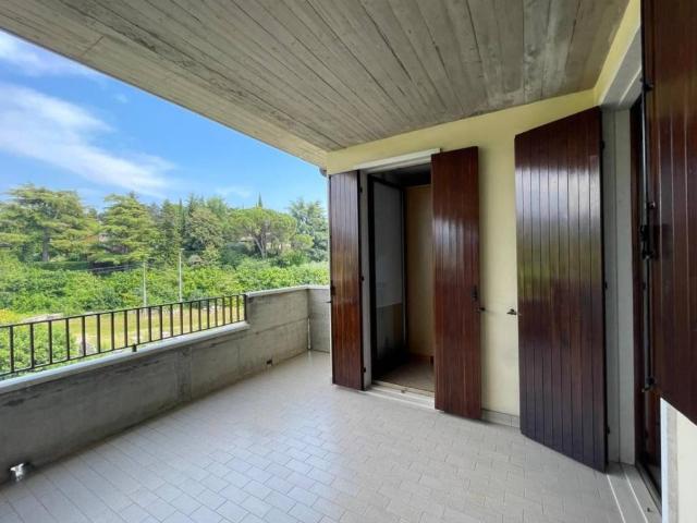 Appartamento in affitto a Negrar di Valpolicella via Casette di Santa Maria, box, terrazzo, parzialmente arredato TrovaCasa