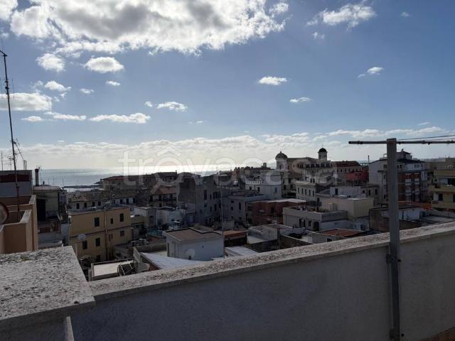 Appartamento in affitto a Nettuno via Napoli, 25, arredato, terrazzo, ascensore TrovaCasa