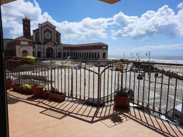 Appartamento in affitto a Nettuno viale Giacomo Matteotti, 131, arredato, posto auto, terrazzo TrovaCasa