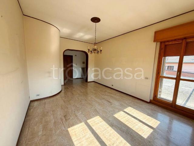Appartamento in affitto a Nogara via Rodolfo Morandi, non arredato/vuoto, luminoso, balcone TrovaCasa