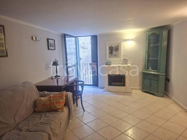 Appartamento in affitto a Nola via Morelli e Silvati, arredato, soppalco, balcone TrovaCasa