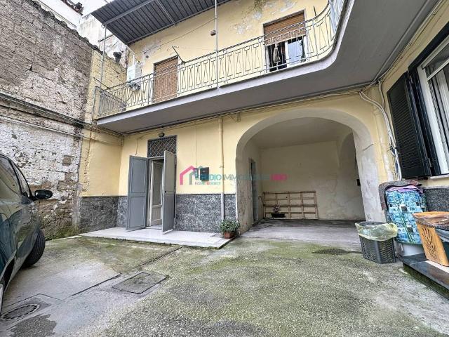Appartamento in affitto a Nola via Giovanni Merliano, posto auto, parzialmente arredato, centrale TrovaCasa