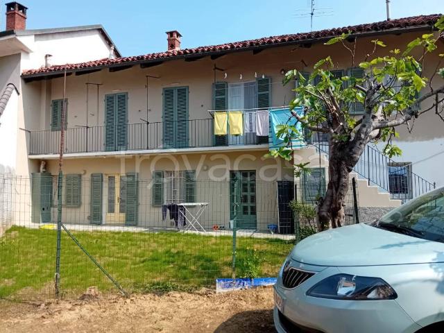 Appartamento in affitto a None