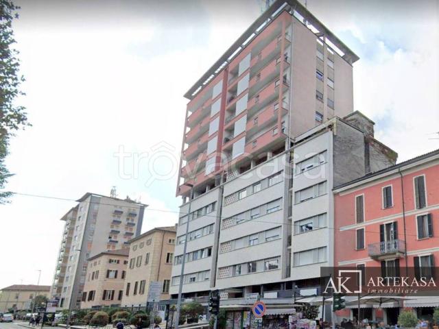 Appartamento in affitto a Novara baluardo La Marmora, 21, arredato, box, centrale TrovaCasa