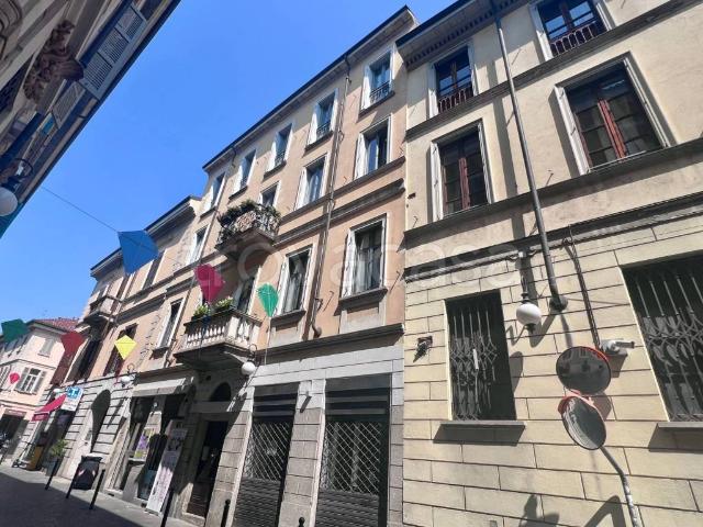 Appartamento in affitto a Novara corso Felice Cavallotti, 21, non arredato/vuoto, riscaldamento autonomo, ristrutturato TrovaCasa