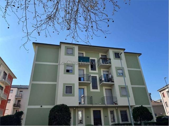 Appartamento in affitto a Novara NO