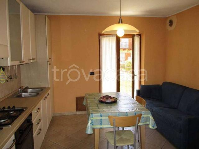 Appartamento in affitto a Oulx, arredato, giardino privato, box TrovaCasa