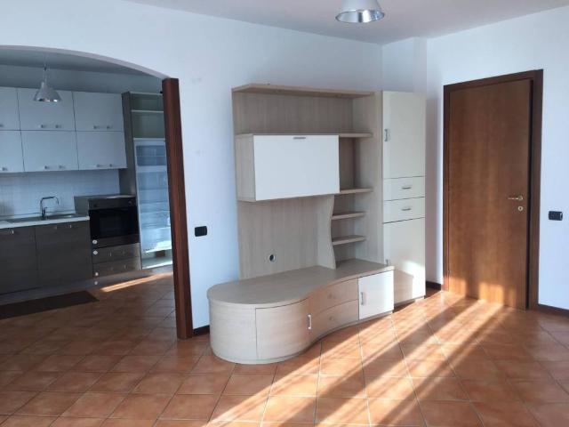 Appartamento in affitto a Oleggio NO