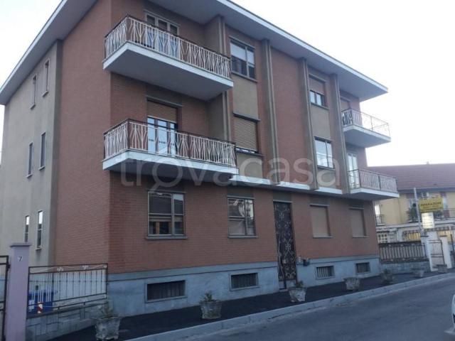 Appartamento in affitto a Orbassano via Antonio Gramsci, 7, non arredato/vuoto, giardino privato, box TrovaCasa
