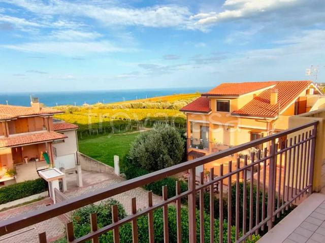Appartamento in affitto a Ortona contrada Lazzaretto, 57/bis, arredato, terrazzo, doppia esposizione TrovaCasa