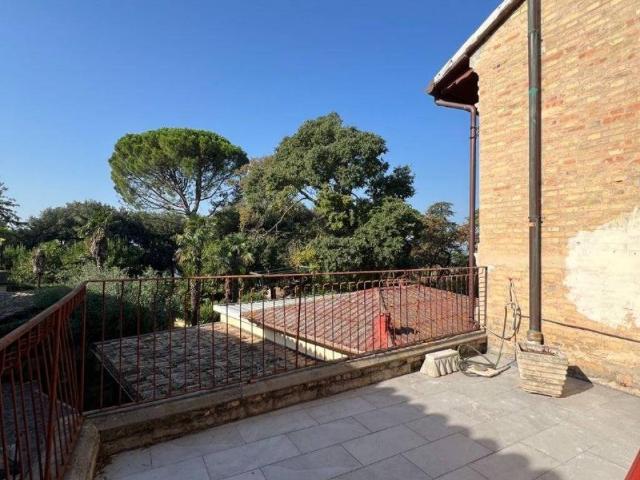 Appartamento in affitto a Osimo AN