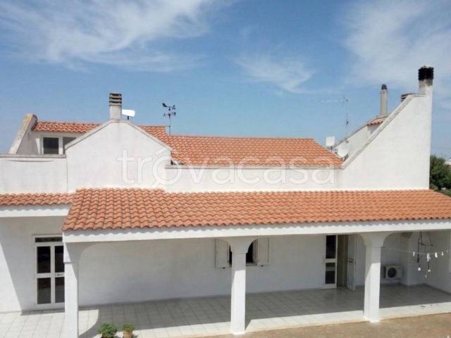 Villa in affitto a Ostuni contrada Sorbola, arredato, giardino privato, terrazzo TrovaCasa