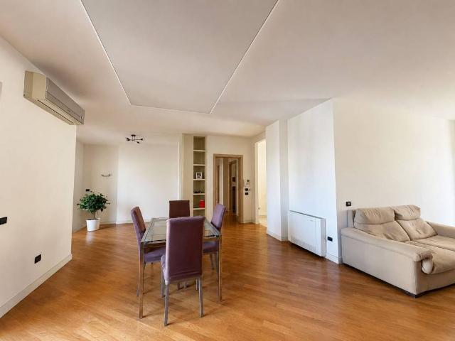 Appartamento in affitto a Aversa CE
