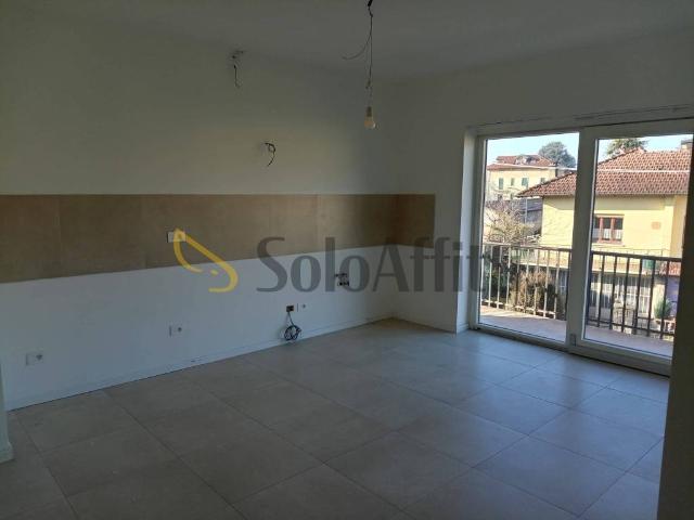 Appartamento in affitto a Azzate VA